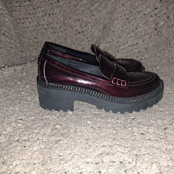 THE WISHBONE COLLECTION-Burgundy Patent Leather Penny Loafers-Sz 6.5-Near Mint - Picture 5 of 8